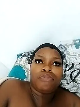 Snapshot of lovelyassbitch chatting on 17, 3, 2025 lovelyassbitch online show from 17, 3, 2025