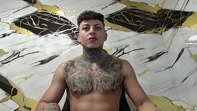 Snapshot of Kevin22_222 chatting on 3, 1, 2025 Kevin22 222 online show from 3, 1, 2025