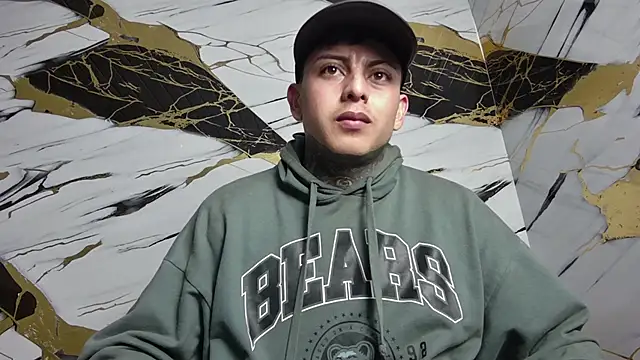 Snapshot of Kevin22_222 chatting on 14, 1, 2025 Kevin22 222 online show from 14, 1, 2025