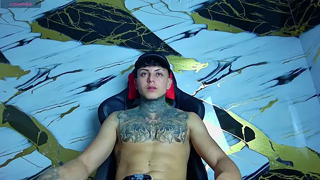 Snapshot of Kevin22_222 chatting on 7, 2, 2025 Kevin22 222 online show from 7, 2, 2025