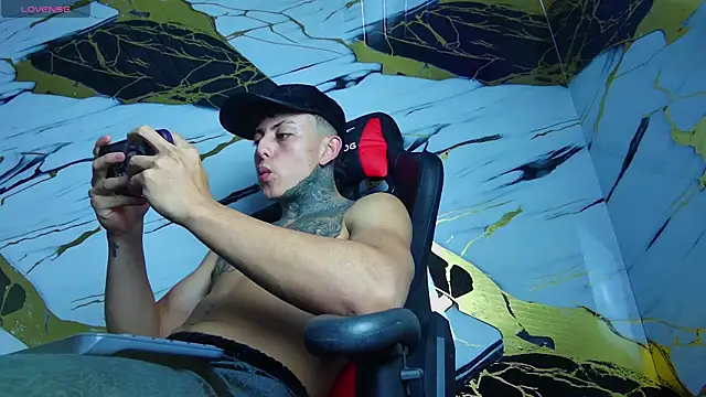 Snapshot of Kevin22_222 chatting on 7, 2, 2025 Kevin22 222 online show from 7, 2, 2025