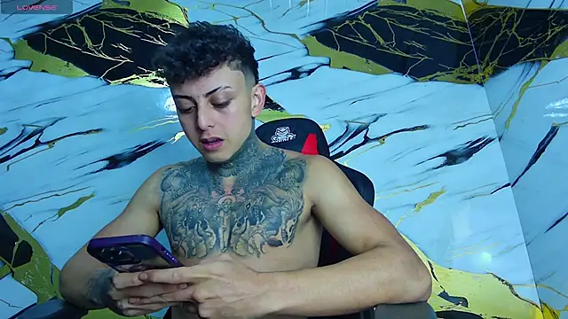 Snapshot of Kevin22_222 chatting on 15, 3, 2025 Kevin22 222 online show from 15, 3, 2025