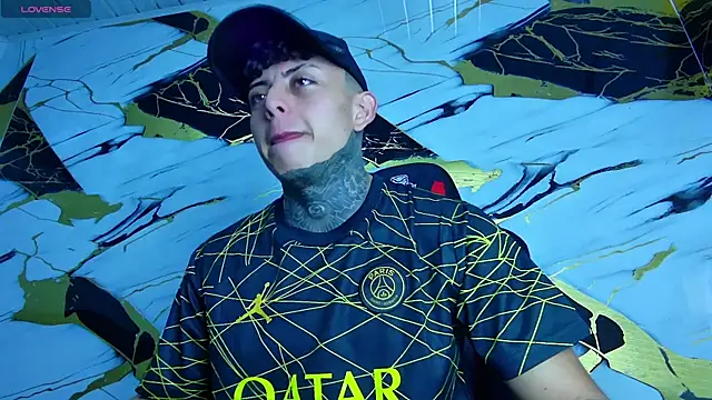 Snapshot of Kevin22_222 chatting on 15, 3, 2025 Kevin22 222 online show from 15, 3, 2025