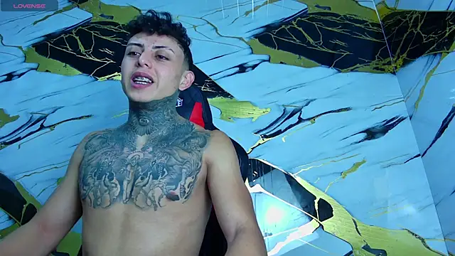 Snapshot of Kevin22_222 chatting on 18, 3, 2025 Kevin22 222 online show from 18, 3, 2025