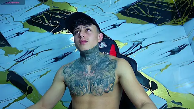 Snapshot of Kevin22_222 chatting on 19, 3, 2025 Kevin22 222 online show from 19, 3, 2025