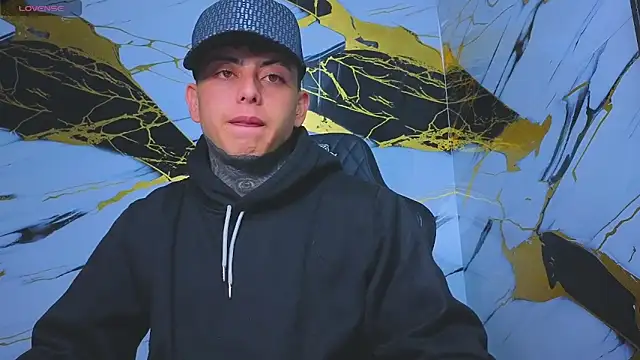 Snapshot of Kevin22_222 chatting on 25, 10, 2025 Kevin22 222 online show from 25, 10, 2025