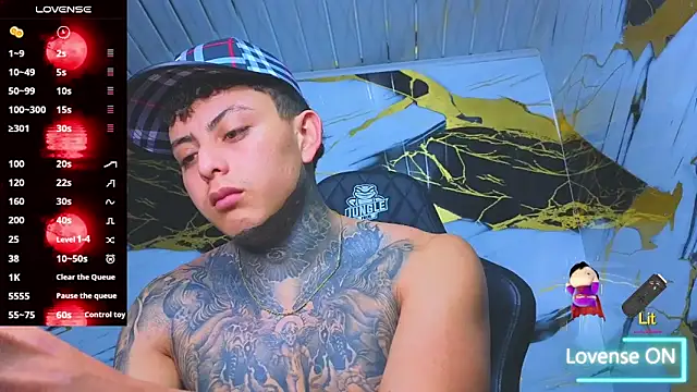 Snapshot of Kevin22_222 chatting on 5, 11, 2025 Kevin22 222 online show from 5, 11, 2025