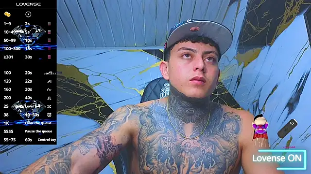 Snapshot of Kevin22_222 chatting on 26, 11, 2025 Kevin22 222 online show from 26, 11, 2025