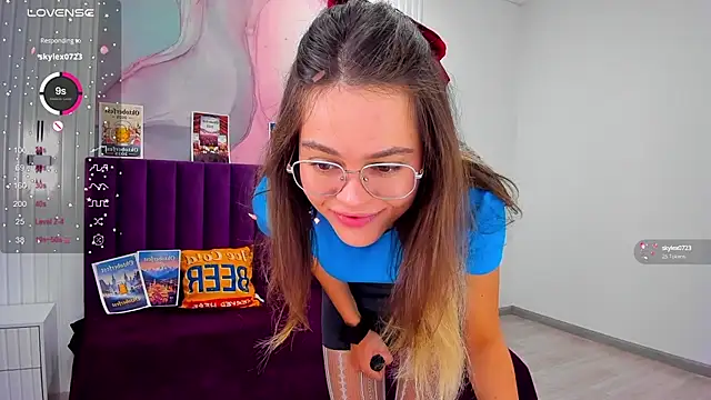 Kelly Cuutie online show from 21, 9, 2025