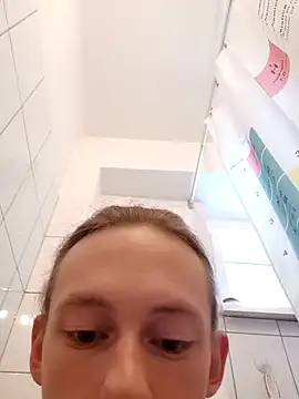 Snapshot of Dudetime chatting on 17, 9, 2025 Dudetime online show from 17, 9, 2025