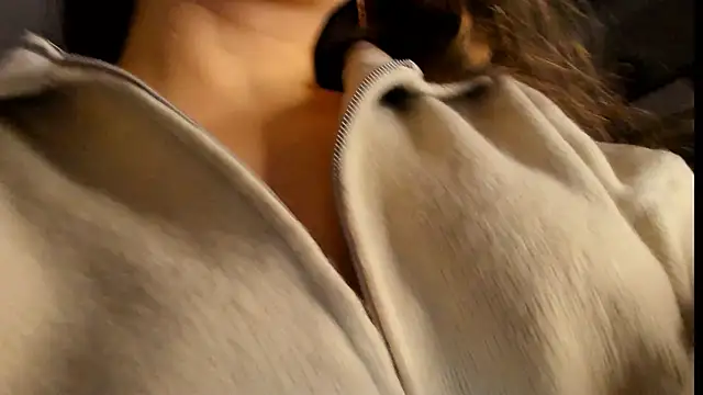 Lilith lutherlow online show from 13, 1, 2025