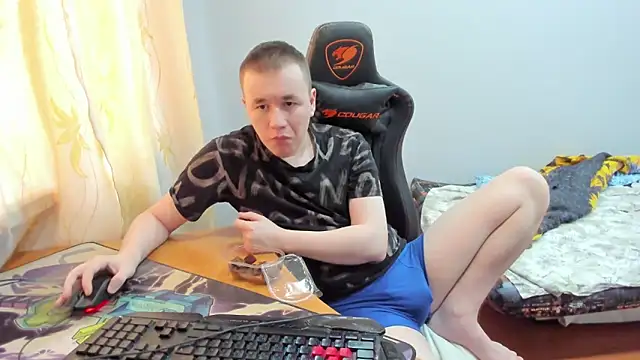 iliaskrislove online show from 8, 10, 2025