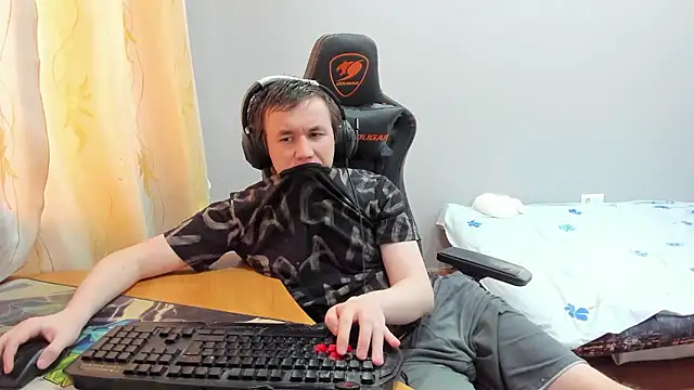 iliaskrislove online show from 13, 1, 2026