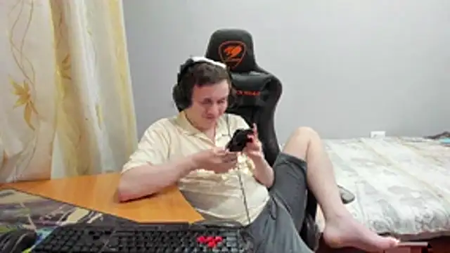 iliaskrislove online show from 9, 2, 2026