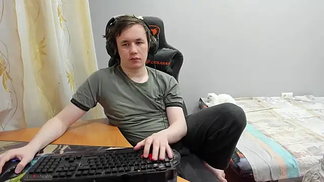 iliaskrislove online show from 8, 3, 2026