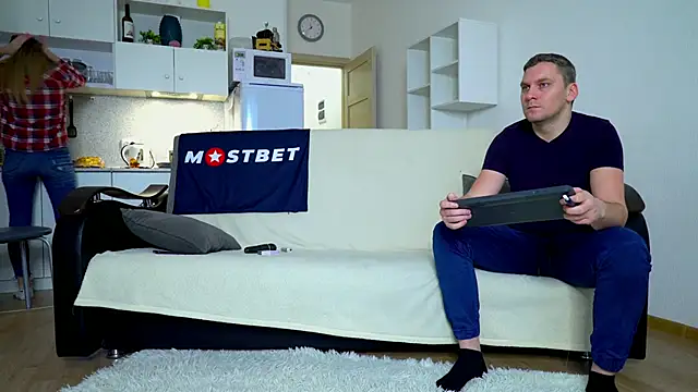 Snapshot of littlesweettifany chatting on 24, 12, 2024 littlesweettifany online show from 24, 12, 2024