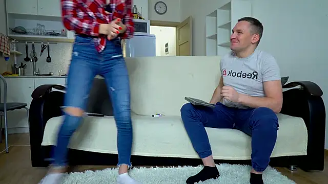 Snapshot of littlesweettifany chatting on 1, 2, 2025 littlesweettifany online show from 1, 2, 2025