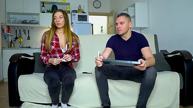 Snapshot of littlesweettifany chatting on 29, 11, 2025 littlesweettifany online show from 29, 11, 2025