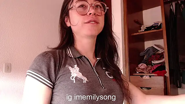 Snapshot of emily_pearl_ chatting on 23, 11, 2025 emily pearl online show from 23, 11, 2025