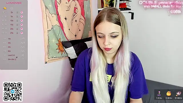 Snapshot of Alice_Halle chatting on 17, 12, 2025 Alice Halle online show from 17, 12, 2025