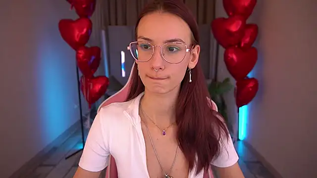 Snapshot of CozyMell chatting on 20, 2, 2025 CozyMell online show from 20, 2, 2025