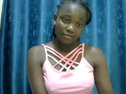 Snapshot of Latiffagodess chatting on 28, 1, 2025 Latiffagodess online show from 28, 1, 2025