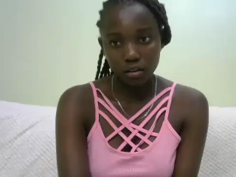 Snapshot of Latiffagodess chatting on 28, 1, 2025 Latiffagodess online show from 28, 1, 2025