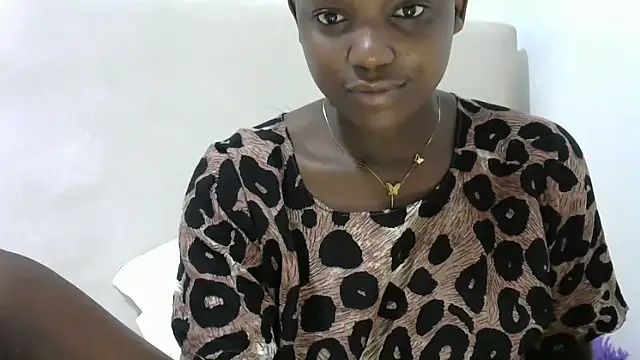 Snapshot of Latiffagodess chatting on 24, 9, 2025 Latiffagodess online show from 24, 9, 2025