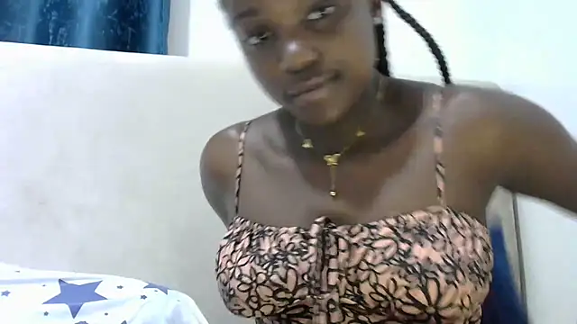 Snapshot of Latiffagodess chatting on 6, 10, 2025 Latiffagodess online show from 6, 10, 2025