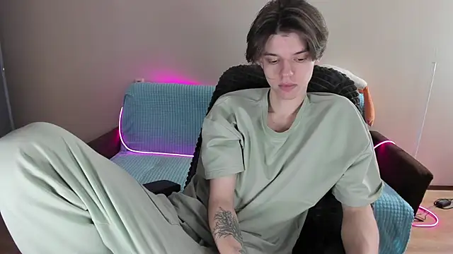 Liam sexy1 online show from 9, 2, 2025