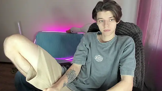 Liam sexy1 online show from 19, 2, 2025