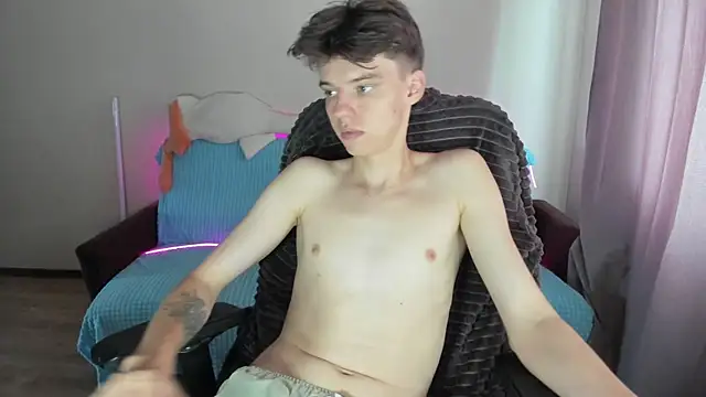 Liam sexy1 online show from 13, 9, 2025