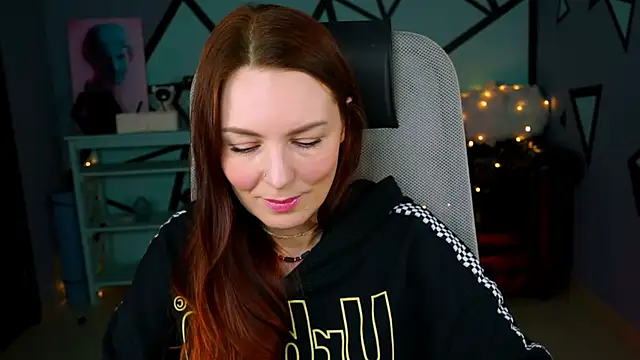 Snapshot of VandaRossi chatting on 12, 1, 2025 VandaRossi online show from 12, 1, 2025