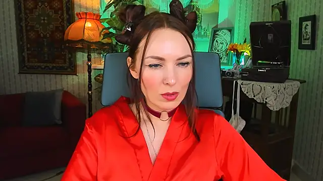 Snapshot of VandaRossi chatting on 9, 3, 2025 VandaRossi online show from 9, 3, 2025