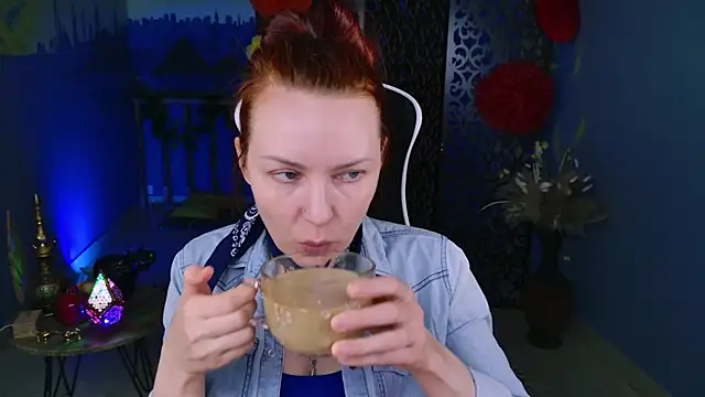 Snapshot of VandaRossi chatting on 12, 3, 2025 VandaRossi online show from 12, 3, 2025