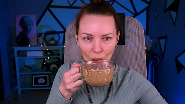 Snapshot of VandaRossi chatting on 19, 3, 2025 VandaRossi online show from 19, 3, 2025