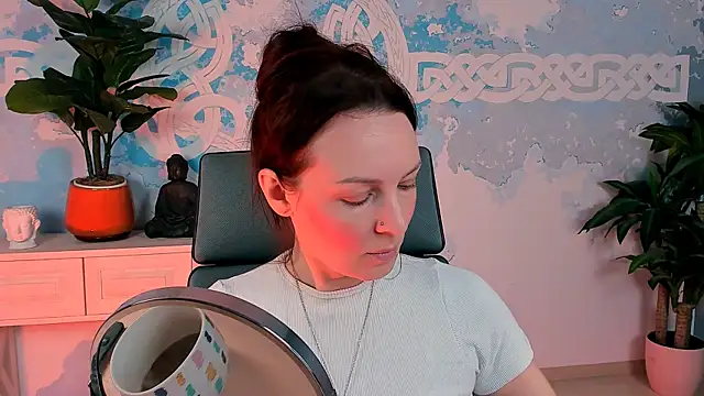 Snapshot of VandaRossi chatting on 15, 9, 2025 VandaRossi online show from 15, 9, 2025