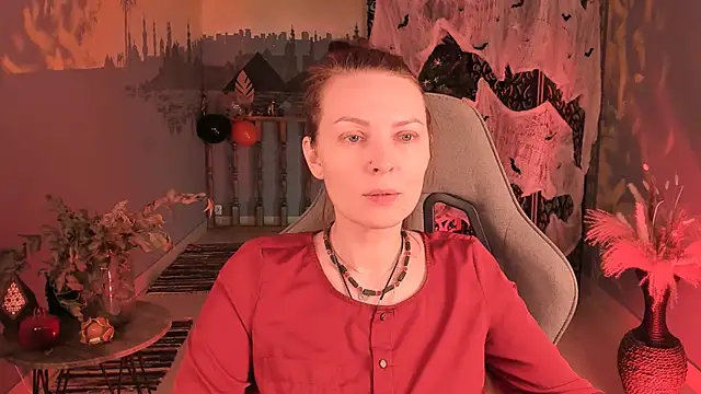 Snapshot of VandaRossi chatting on 21, 10, 2025 VandaRossi online show from 21, 10, 2025