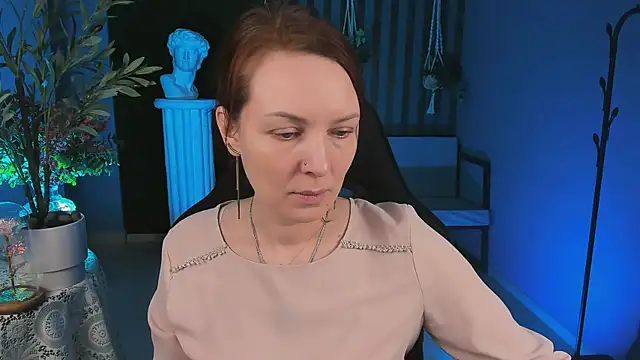 Snapshot of VandaRossi chatting on 13, 11, 2025 VandaRossi online show from 13, 11, 2025