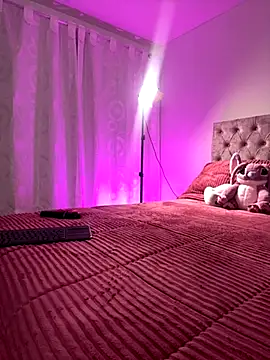 Snapshot of samantha_evans2 chatting on 26, 11, 2025 samantha evans2 online show from 26, 11, 2025