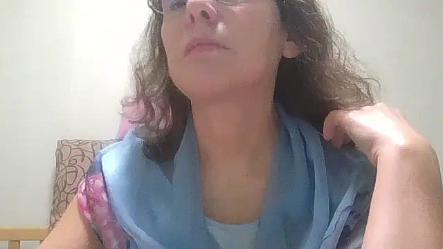 HollyJewel online show from 26, 11, 2025