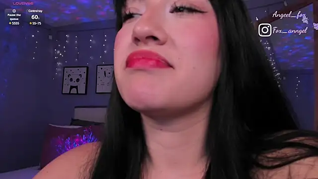 Snapshot of angeel_fox chatting on 4, 3, 2025 angeel fox online show from 4, 3, 2025