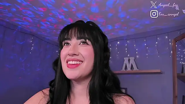 Snapshot of angeel_fox chatting on 5, 3, 2025 angeel fox online show from 5, 3, 2025