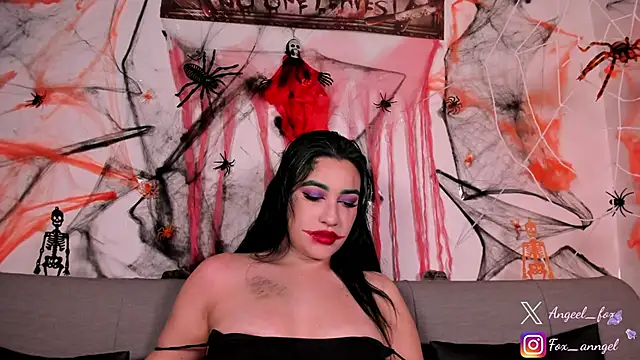 Snapshot of angeel_fox chatting on 31, 10, 2025 angeel fox online show from 31, 10, 2025