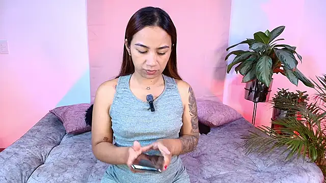 Jules n Gia online show from 18, 11, 2025