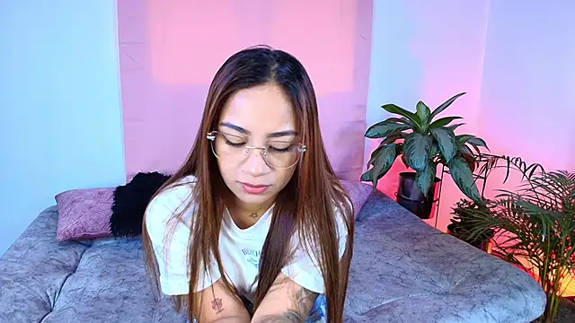 Jules n Gia online show from 3, 12, 2025