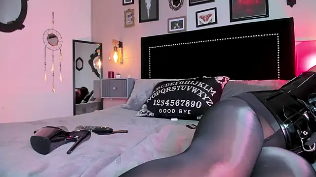 Snapshot of ninaevanss_ chatting on 4, 2, 2026 ninaevanss online show from 4, 2, 2026