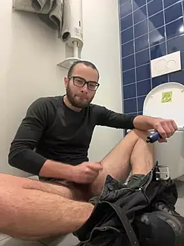 Snapshot of 0maxx00 chatting on 6, 1, 2025 0maxx00 online show from 6, 1, 2025