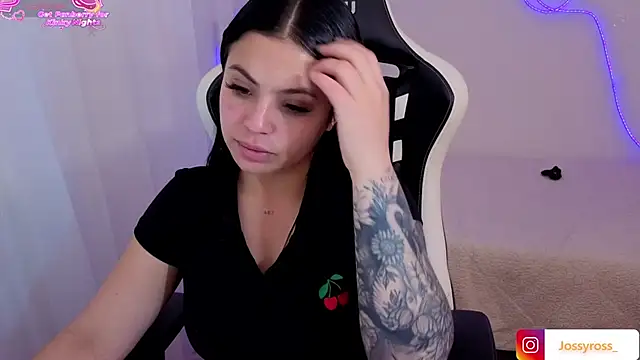 Victoryyy  online show from 4, 2, 2026