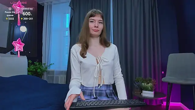 Snapshot of EvaSelin chatting on 8, 2, 2025 EvaSelin online show from 8, 2, 2025